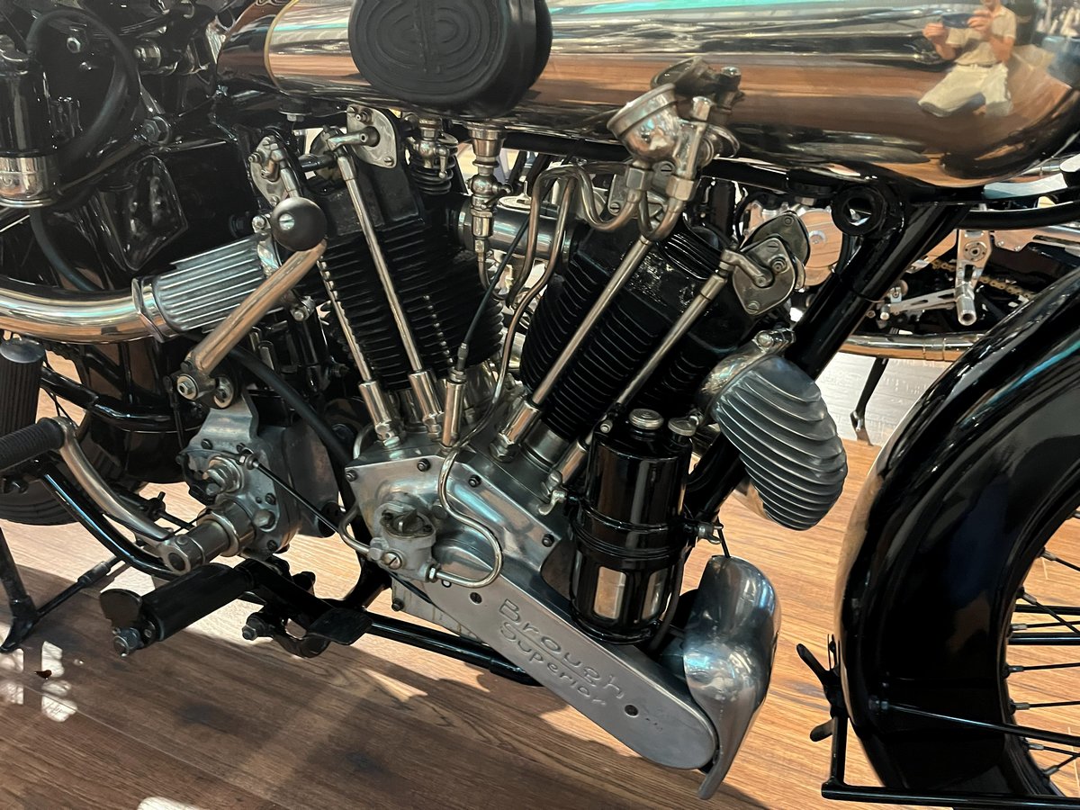 Un moteur v-twin de Brough Superior Alpine Grand Sports