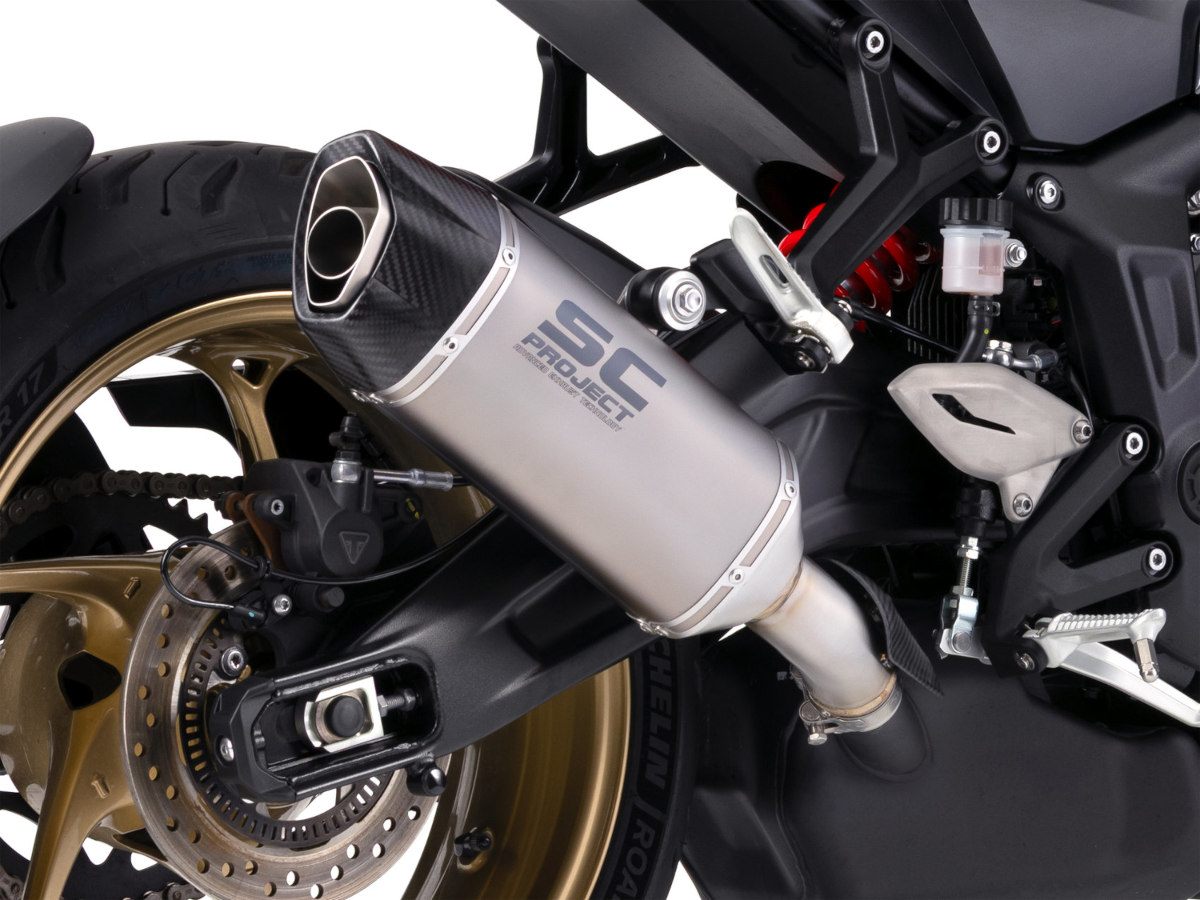 Zoom sur le silencieux SC-Project SC1-X en couleur titane