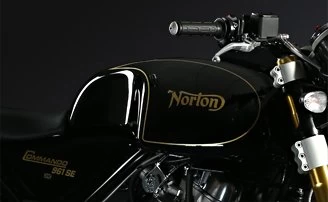 Foto de perfil del 961 Commando SF MK II 2016 en color indefinido.