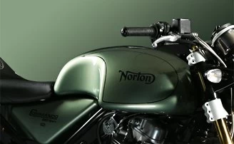 Foto de perfil del 961 Commando SF MK II 2016 en color indefinido.