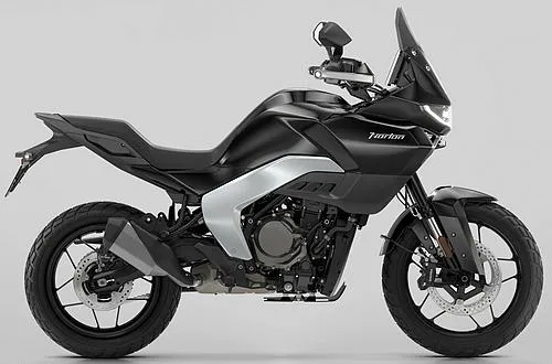 Photo de profil de la 600 Atlas 2026 en couleur noir