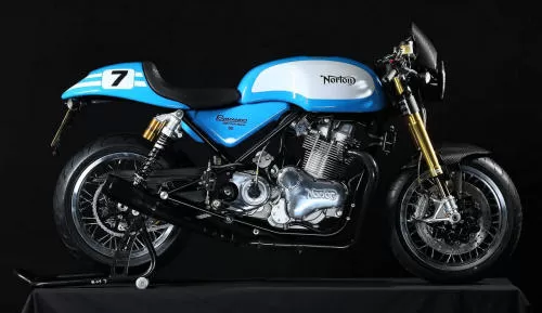 Foto de perfil del 961 Commando Café Racer MK II Mick Grant Special 2016 en color indefinido.