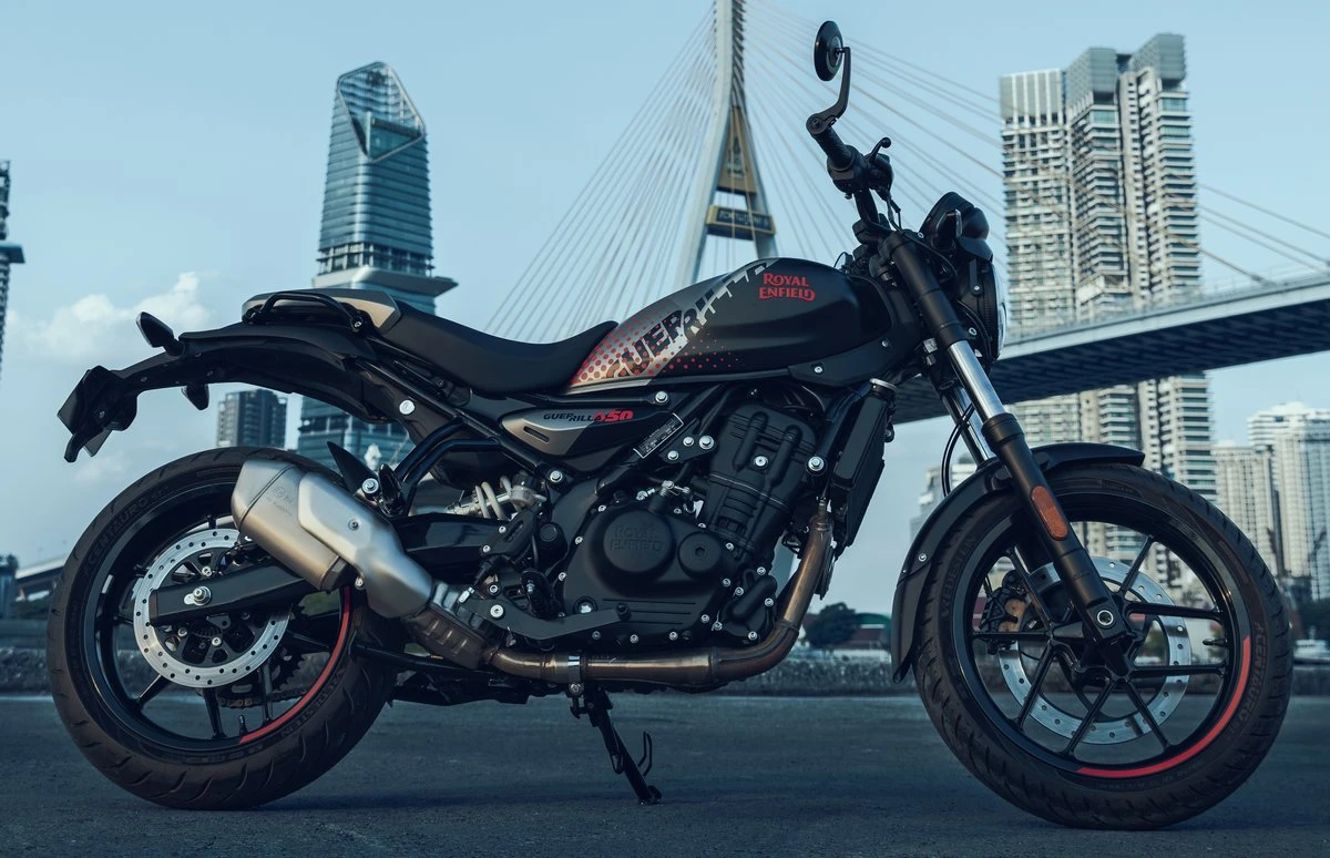 Royal-Enfield 450 Guerrilla Apex 2026 - 1