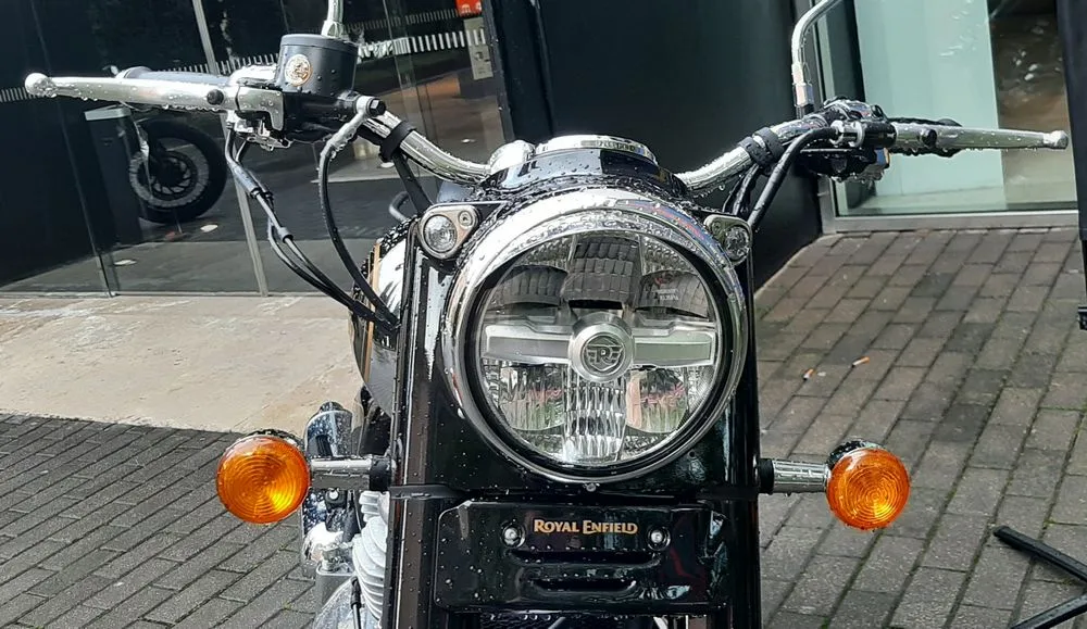 Pruebe el Royal-Enfield 650 Classic