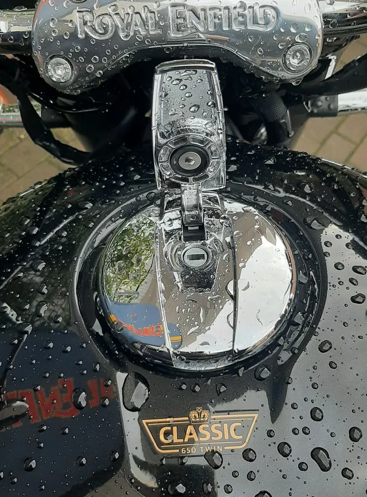 Pruebe el Royal-Enfield 650 Classic