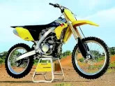 Moto Suzuki RM-Z 250 2016