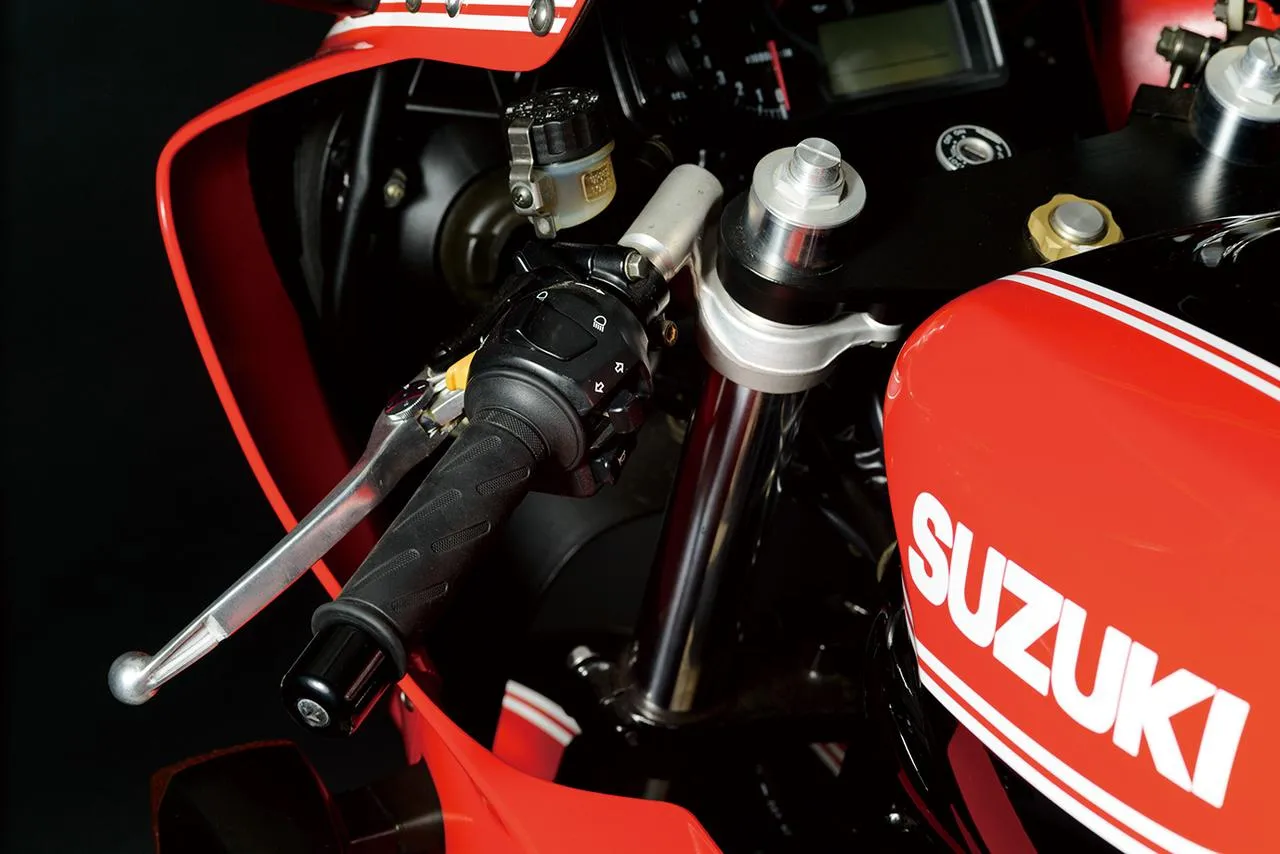 Suzuki GS1200SS 2001 - 5