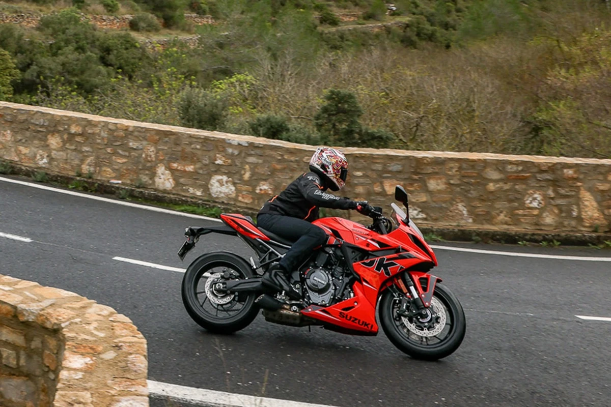 Suzuki GSX-8R 800 Edition Anniversaire 2026 - 10