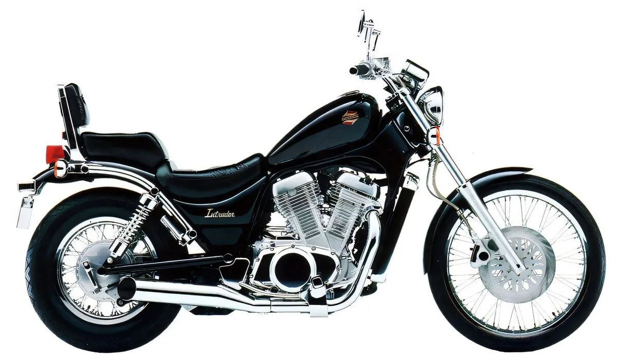 Suzuki VS750 Intruder 1985 - 3