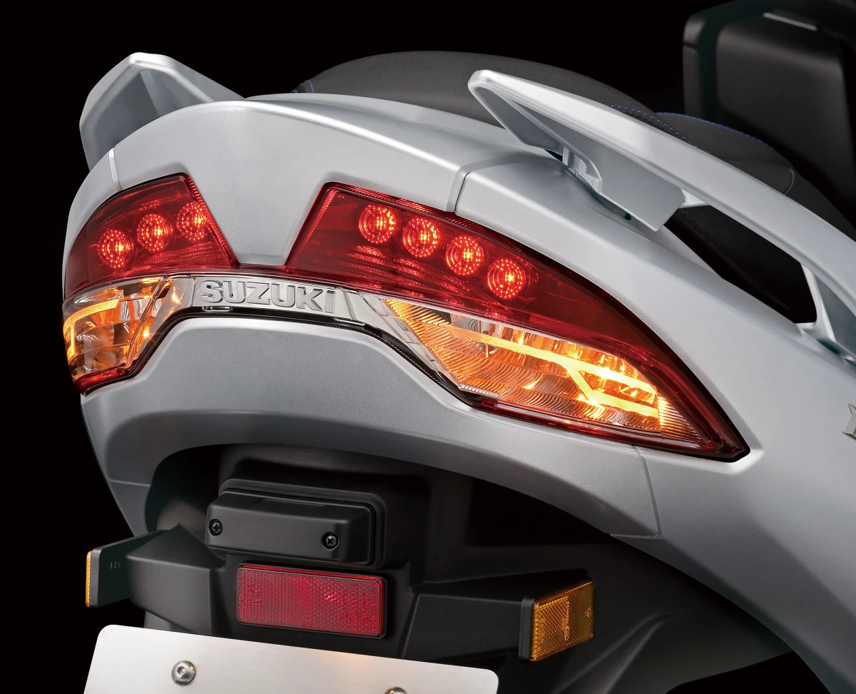 Suzuki AN 400 Burgman 2026 - 13