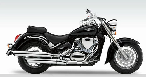 Profile photo of C 800 INTRUDER 2012 in color not defined.