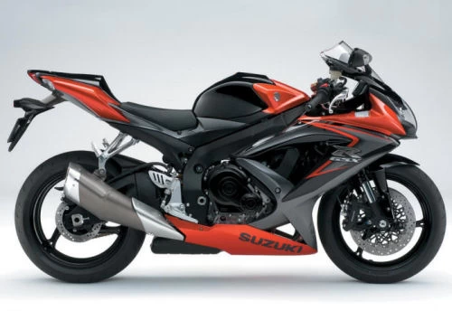 Foto de perfil del 750 GSX-R 2008 en color naranja.