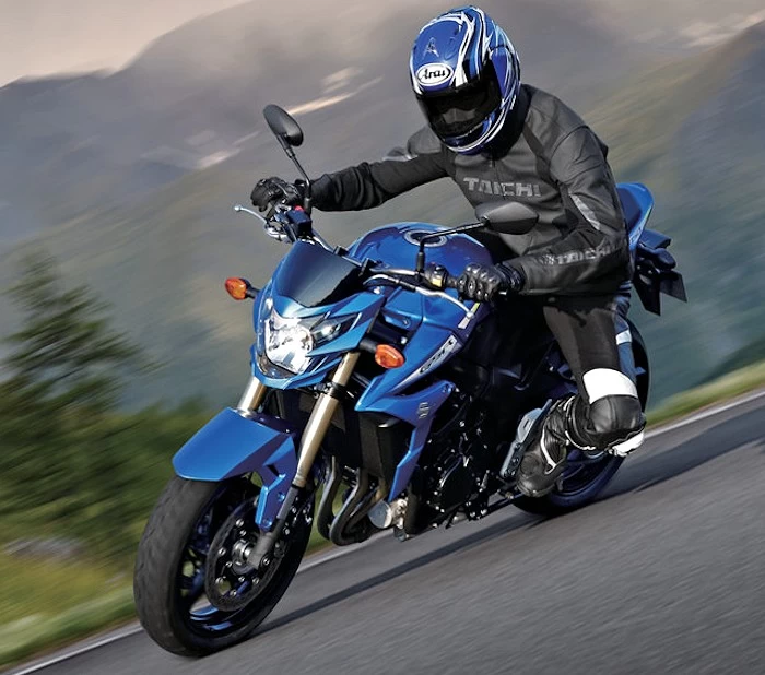 Suzuki GSR 750 2016 - Motorcycle specifications, reviews, photos Suzuki GSR 750 2016 - Motorcycle specifications, reviews, photos