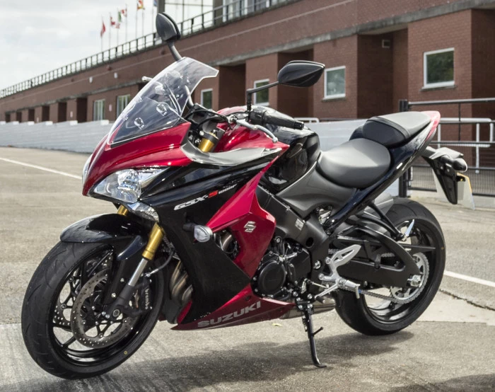 バイク スズキ gsxs1000f 2022 Suzuki GSX-S1000 | First Look Review | Rider Magazine