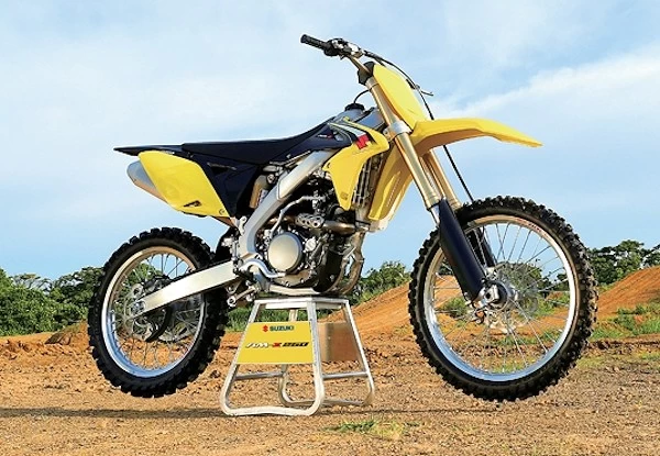 Suzuki RM-Z 450 2016 - Motorcycle specifications, reviews, photos
