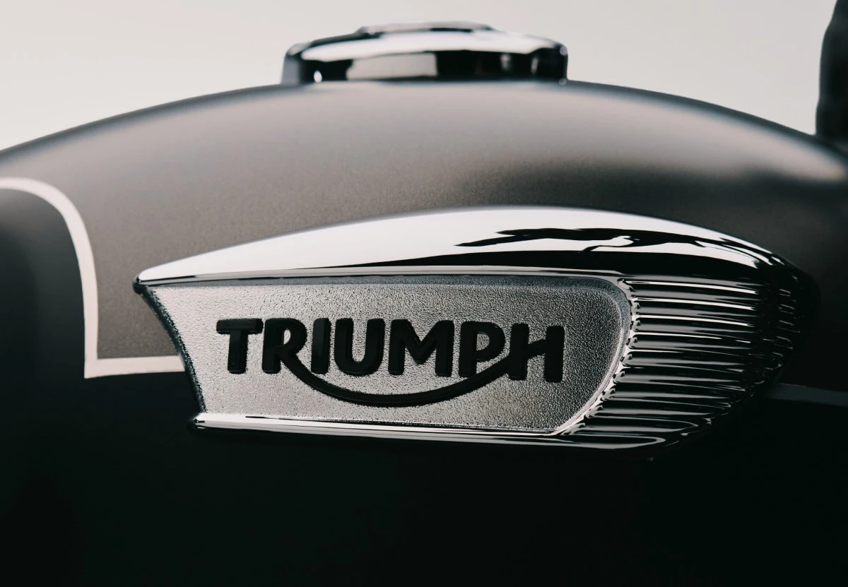 Triumph Bonneville 400 T40 Black 2027 - 3