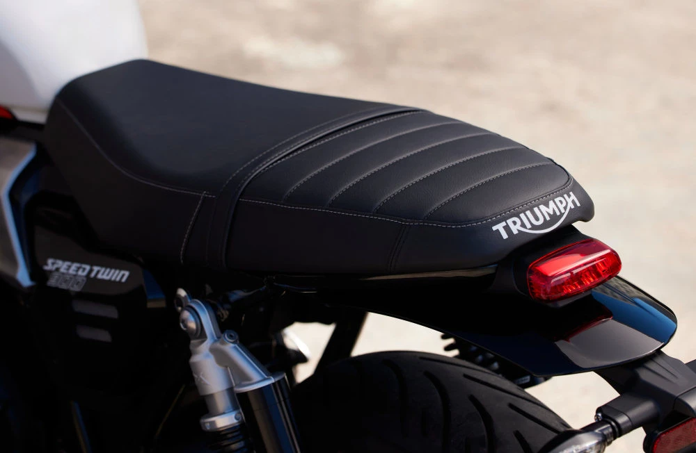 Triumph nouvelle 900 Speed Twin 2025 - 5