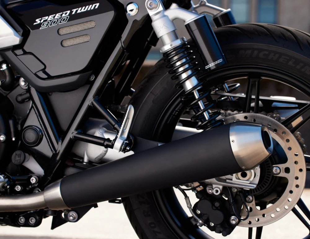 Triumph nouvelle 900 Speed Twin 2025 - 8