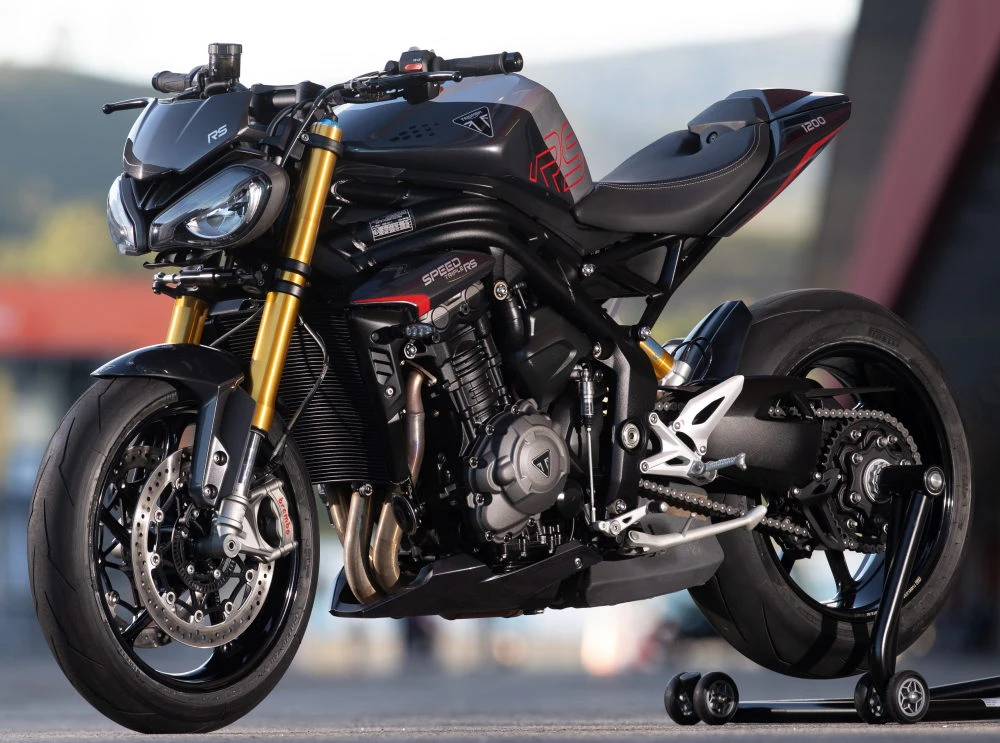 Essai Triumph 1200 Speed Triple RS - statique