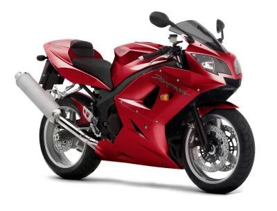 Foto de perfil del Daytona 600 2004 en color indefinido.