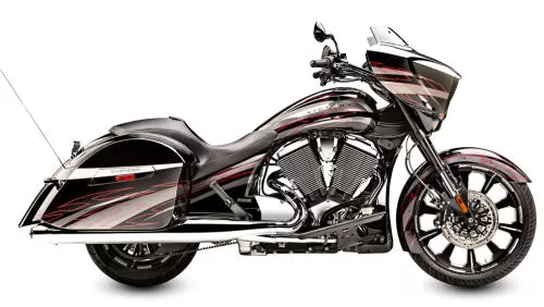 Foto de perfil del 1700 MAGNUM X-1 2015 en color indefinido.