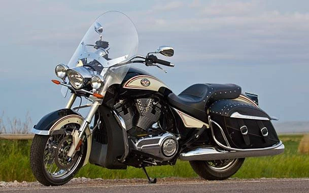 Victory (USA) 1700 CROSS ROADS CLASSIC L.E. 2012 - Motorcycle