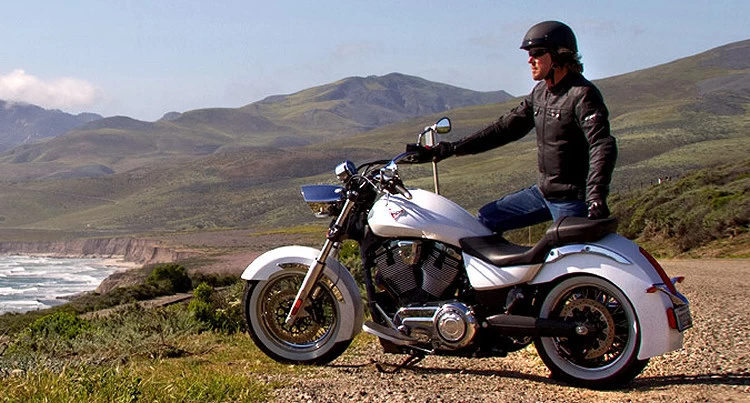 Victory (USA) 1700 BOARDWALK 2013 - Motorcycle specifications, photos