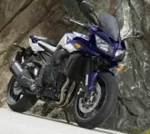 Moto Yamaha FZ1 1000 FAZER 2010