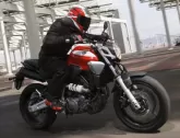 Moto Yamaha MT-03 2008