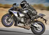 Moto Yamaha YZF-R1M 1000 2015