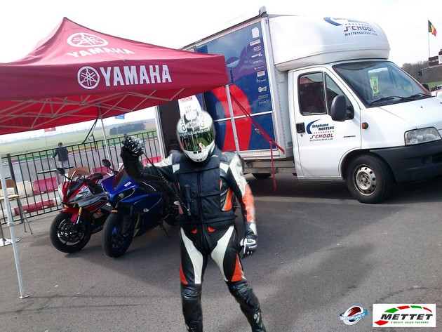 Essai Yamaha FZ1 Fazer 2013 par Oli le Belge