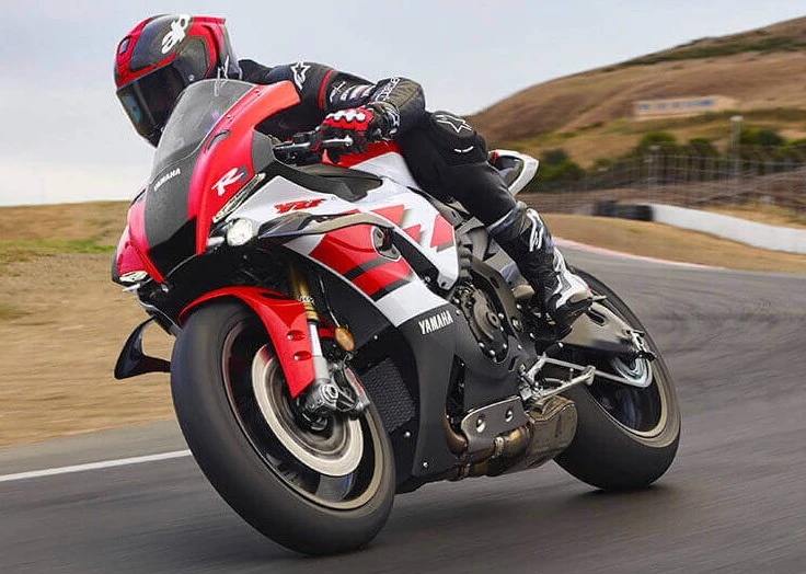 Yamaha 1000 R1 SP 70th Anniversary 2026 - 13
