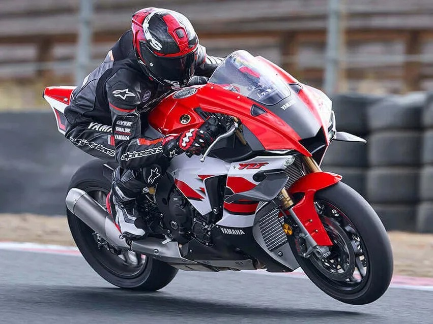 Yamaha 1000 R1 SP 70th Anniversary 2026 - 19