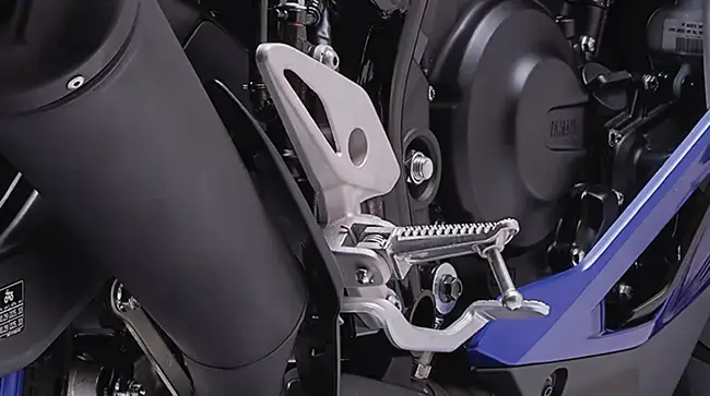 Yamaha R2 200 2027 - 8