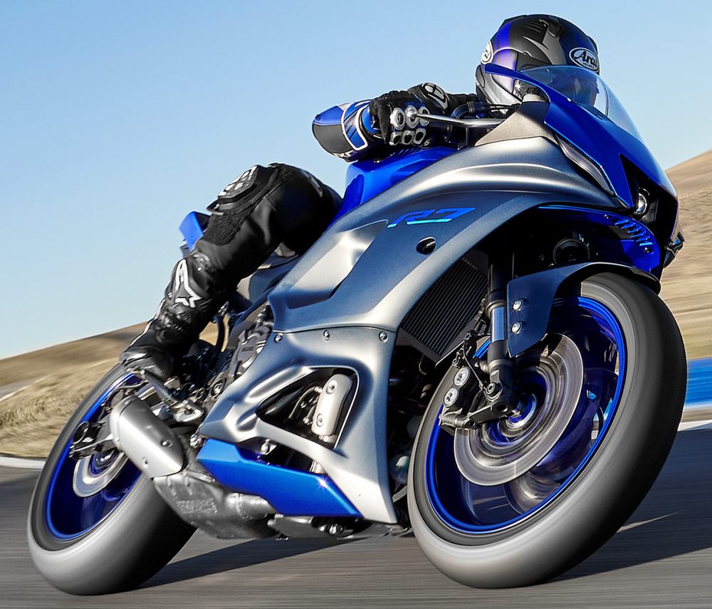 Platine Avant Droite Pour Yamaha R7 700 (modèles 2021 à 2025) - Pièce D'occasion