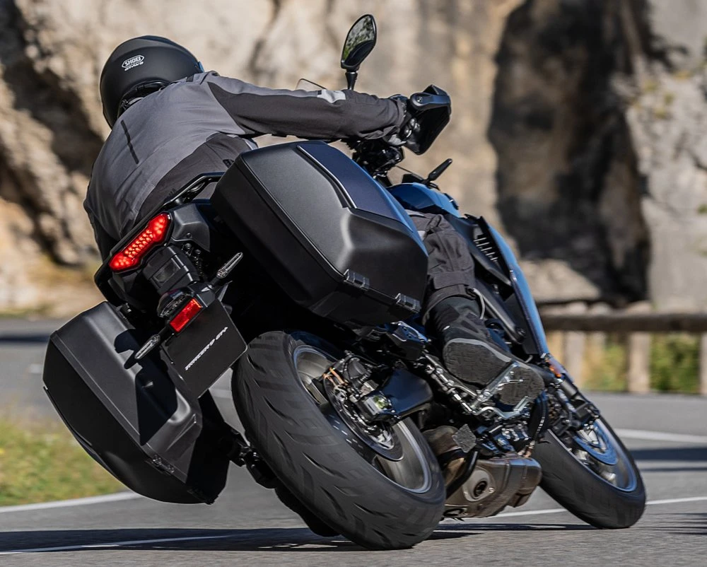 Yamaha Tracer 9 GT+ 2025 - 17