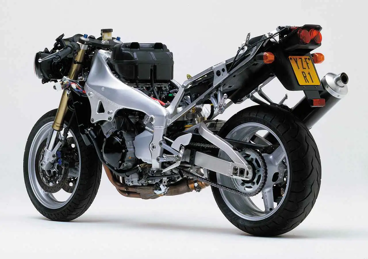Yamaha YZF-R1 1000 1998 - 16