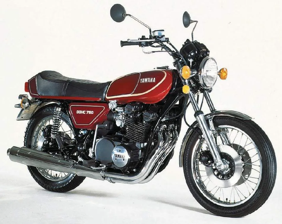 Yamaha XS 750 1976 - 4
