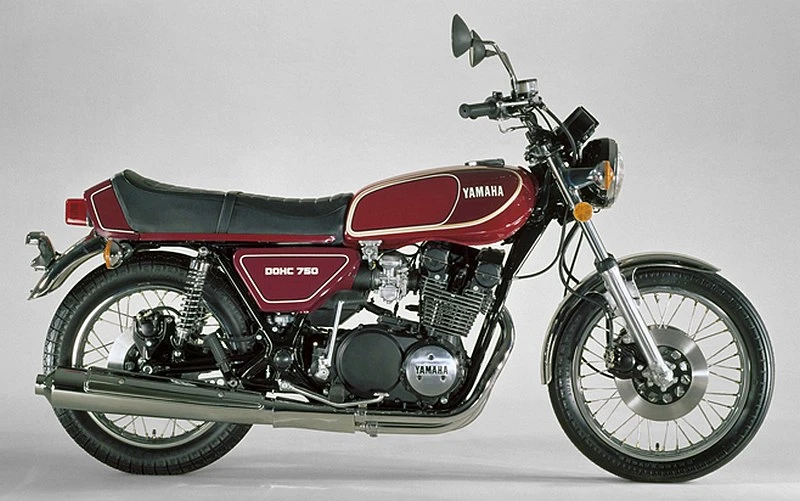 Yamaha XS 750 1976 - 5