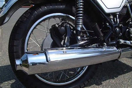 Yamaha XS 750 1976 - 12