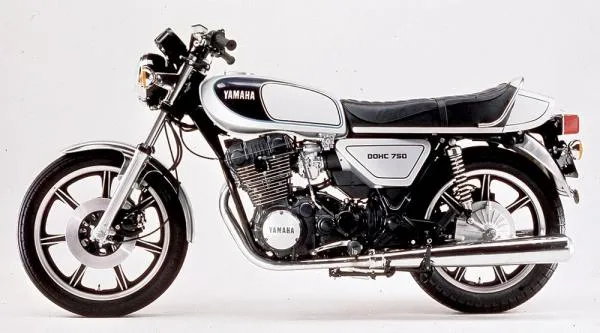 Yamaha XS 750 1976 - 6