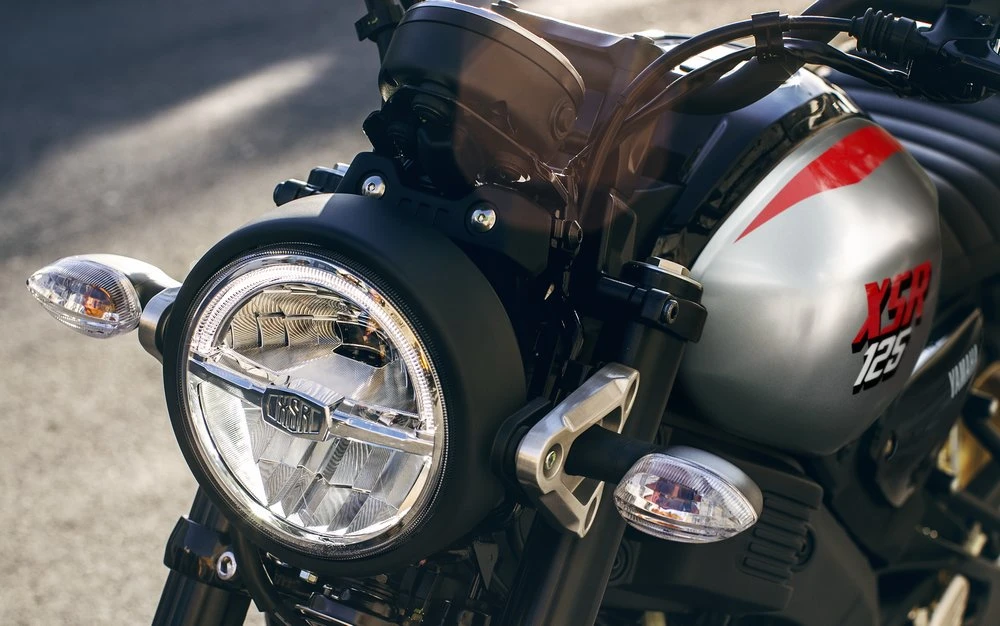 Le phare de la Yamaha XSR 125 Legacy