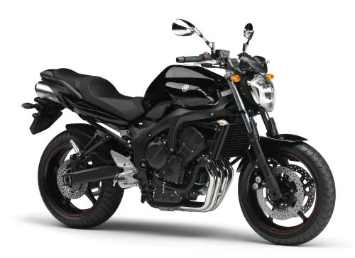 Photo de profil de la FZ6 600 S2 2008 en couleur non défini