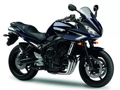 Foto de perfil del FZ6 600 FAZER S2 2008 en color indefinido.