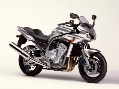 Foto de perfil del 1000 FAZER FZS 2002 en color indefinido.
