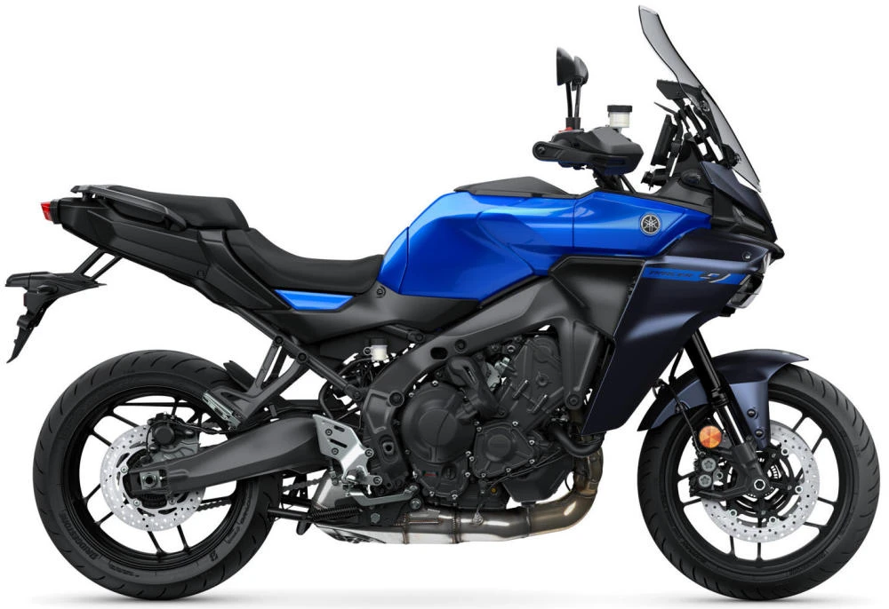 Foto de perfil del Tracer 9 2027 en color azul.