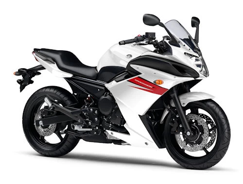 Foto de perfil del XJ6 600 Diversion F 2011 en color indefinido.