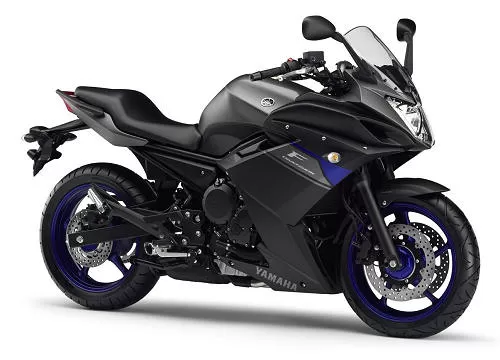 Foto de perfil del XJ6 600 Diversion F 2014 en color indefinido.