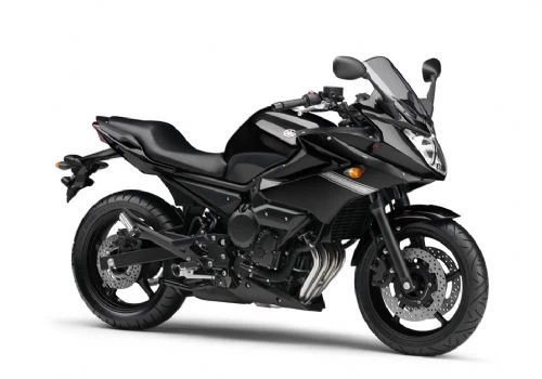 Photo de profil de la XJ6 600 Diversion 2010 en couleur non défini