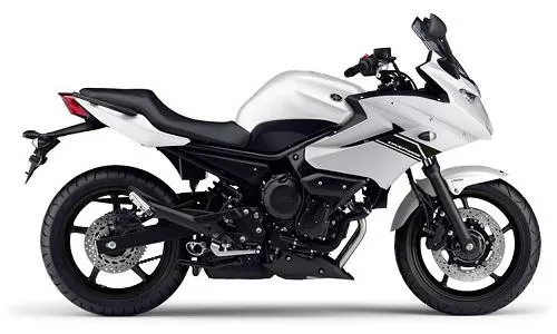 Photo de profil de la XJ6 600 Diversion 2015 en couleur non défini